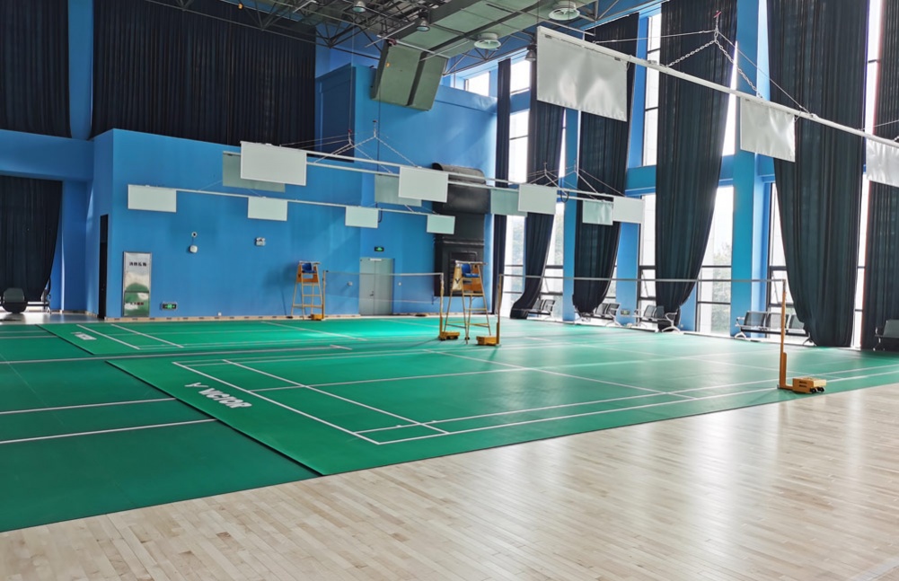 凤凰小学羽毛球场灯光